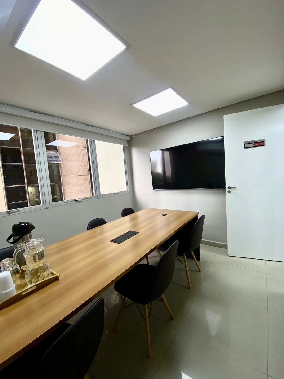 sala do escritório em São Paulo do advogado criminalista João Victor Guimarães